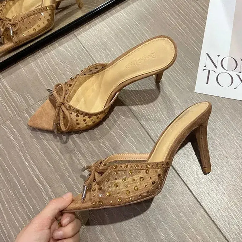 Damen elegante Mules mit zierlicher Schleifenverzierung und funkelnden Akzenten