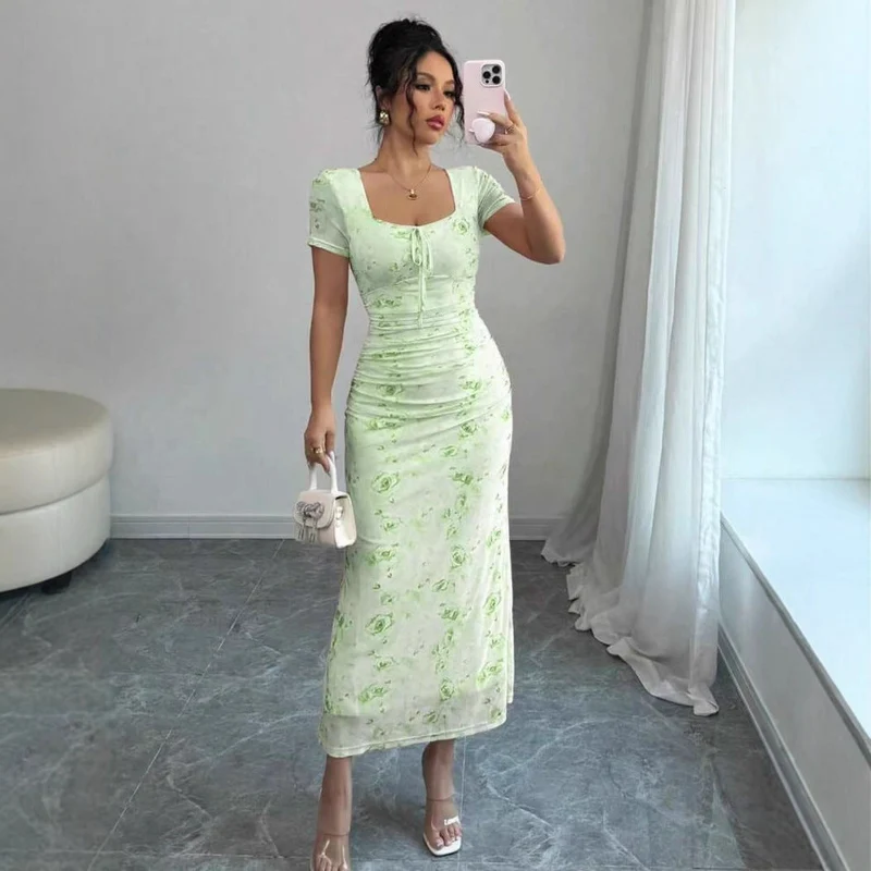 Damen Midi-Kleid mit raffinierten Falten und floralem Muster