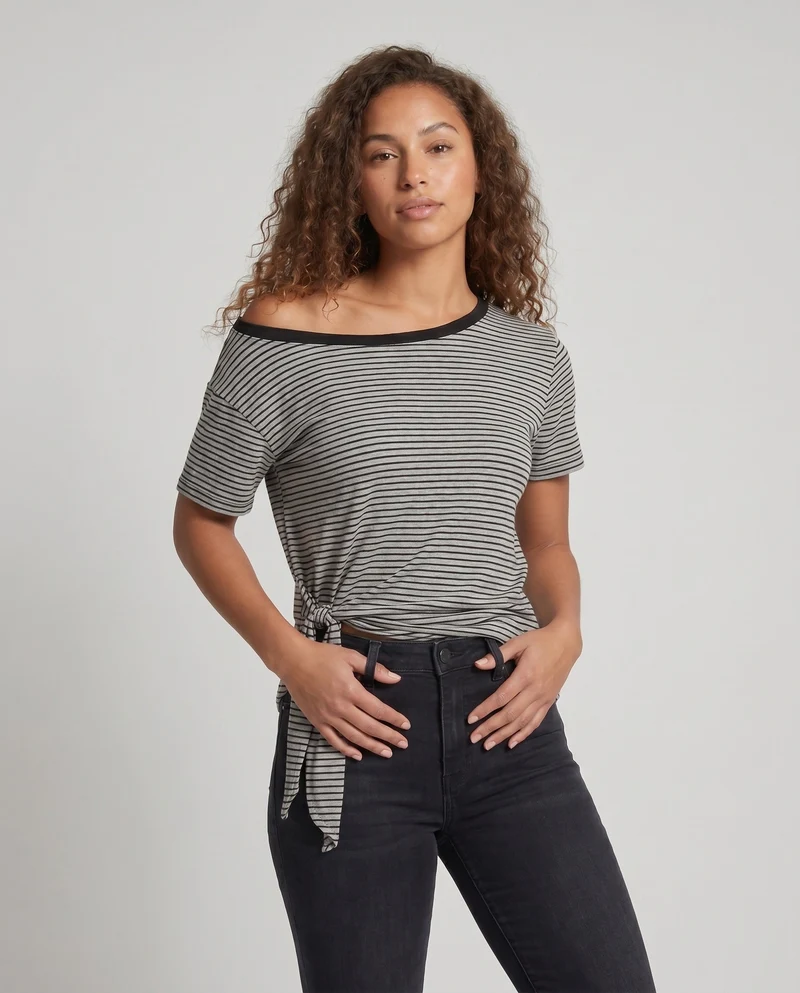 Damen lässiges gestreiftes T-Shirt mit asymmetrischem Schnitt und Knoten-Detail