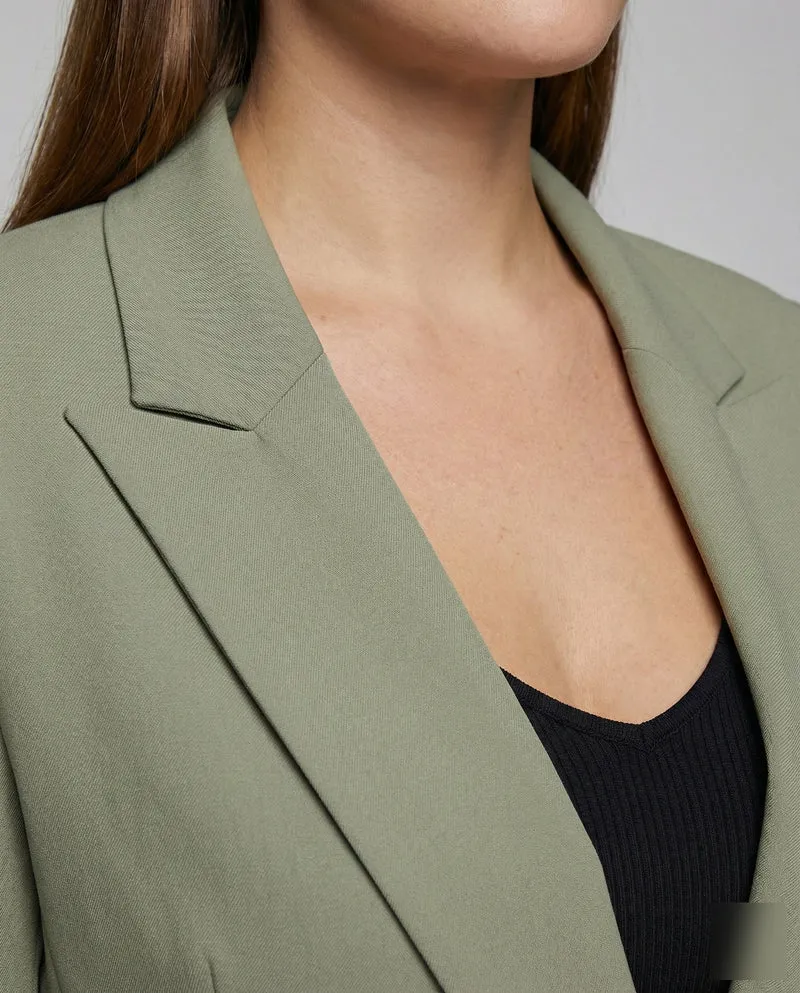 Damen klassischer Longblazer mit kastigem Schnitt