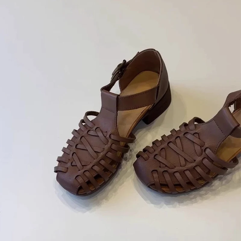 Damen Sandalen im trendigen Gitterdesign mit Blockabsatz Nord Taschen