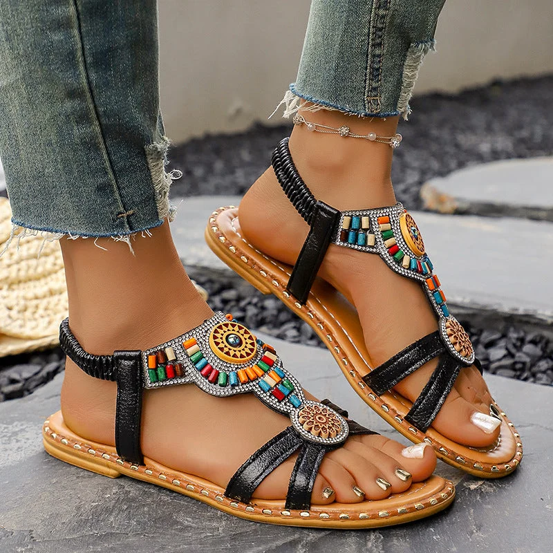 Damen Boho-Inspired Sandalen mit kunstvollen Verzierungen