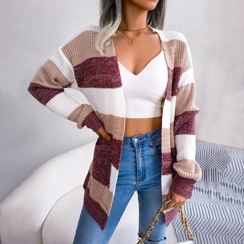 Nord Taschen | Gestreifte Strickjacke Im Lässigen Stil
