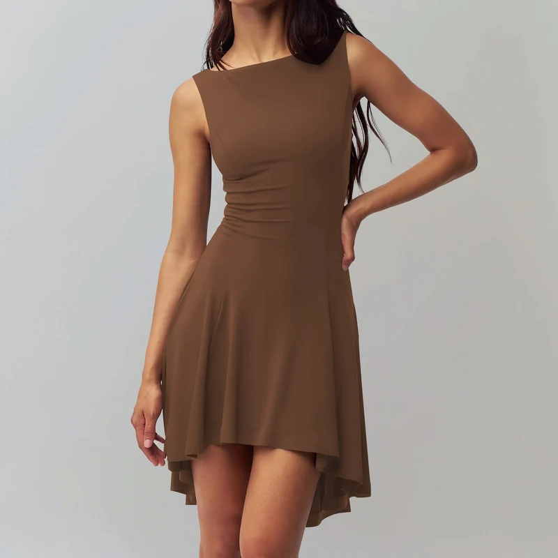 Damen elegantes Kleid mit asymmetrischem Saum und figurbetontem Design