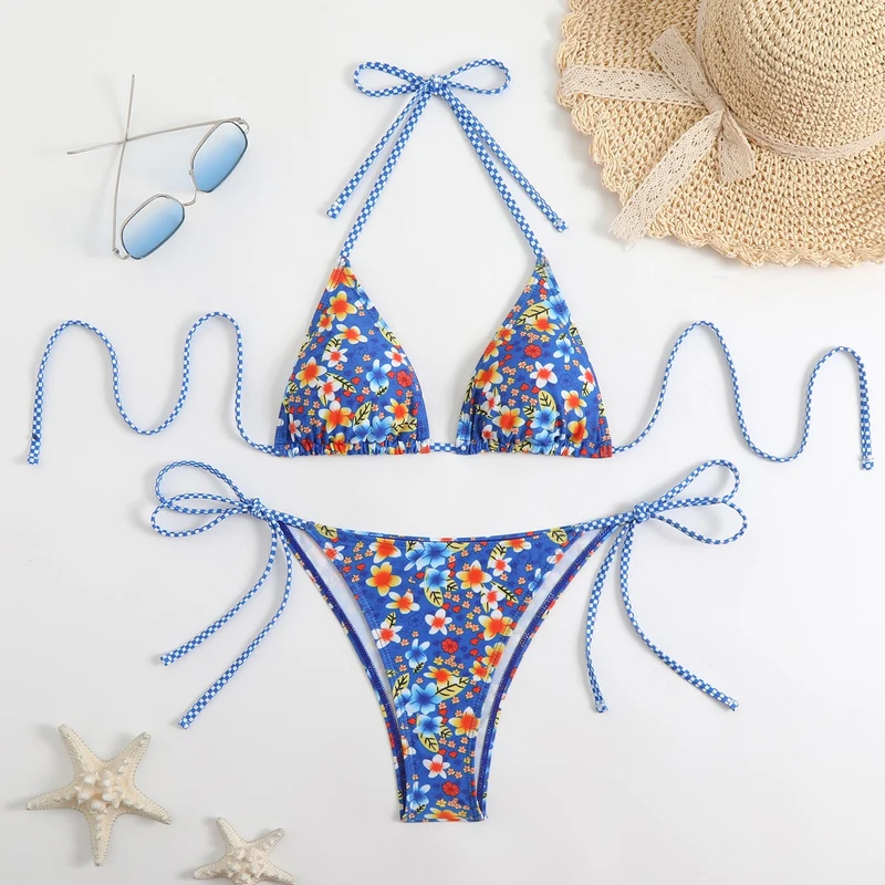 Damen Triangel-Bikini-Set mit verspieltem Blumenmuster und feinen BindNord Taschenändern