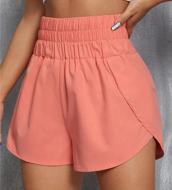 Lockere Sportshorts mit hoher Taille