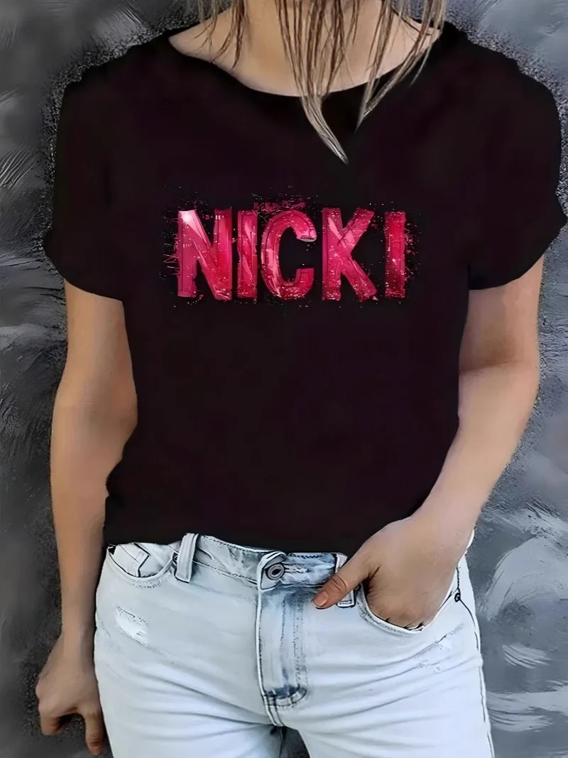 Damen T-Shirt mit kreativem Schriftzug im modernen Graffiti-Stil Nord Taschen