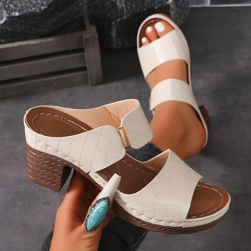 Damen bequeme Absatzsandalen mit atmungsaktiven Riemen und stabiler Laufsohle