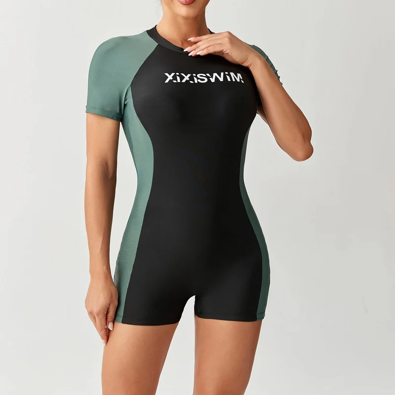 Damen Sportlicher Einteiler mit Reißverschluss Nord Taschen
