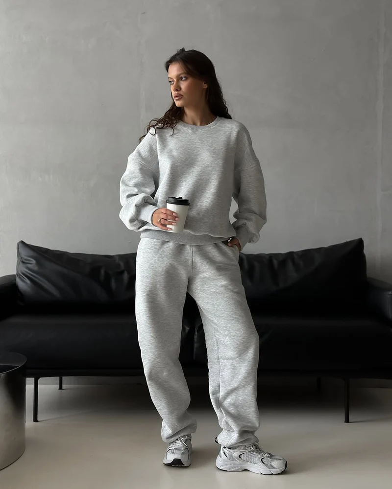 Damen lässiger Sport-Loungewear-Anzug mit crop Schnitt und weitem Bein