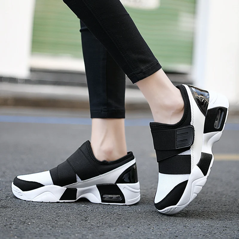 Damen nan Schlupfsneaker mit breitem Elastikriemen, atmungsaktivem Mesh und geformter Dämpfungsohle