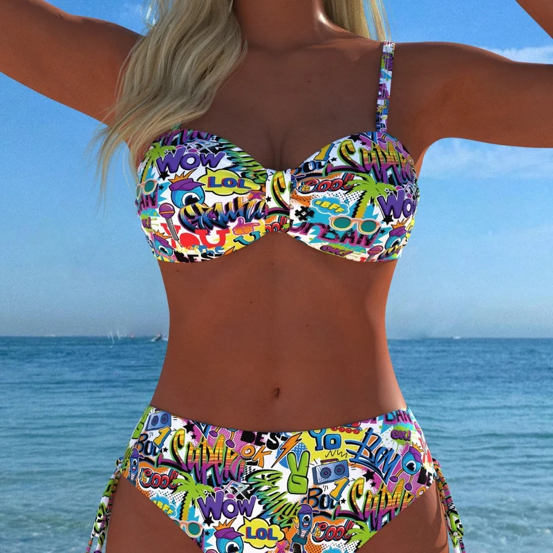 Damen Bandeau-Bikini mit hoch taillierten Höschen und lNord Taschenhaftem Paisleymuster