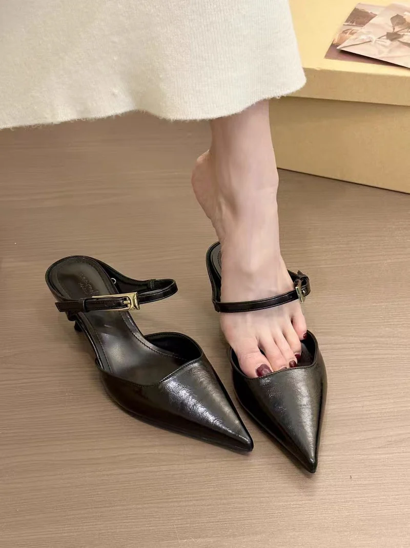 Damen Elegante Slingback-Pumps mit spitzem Zehenbereich und dezentem Riemen