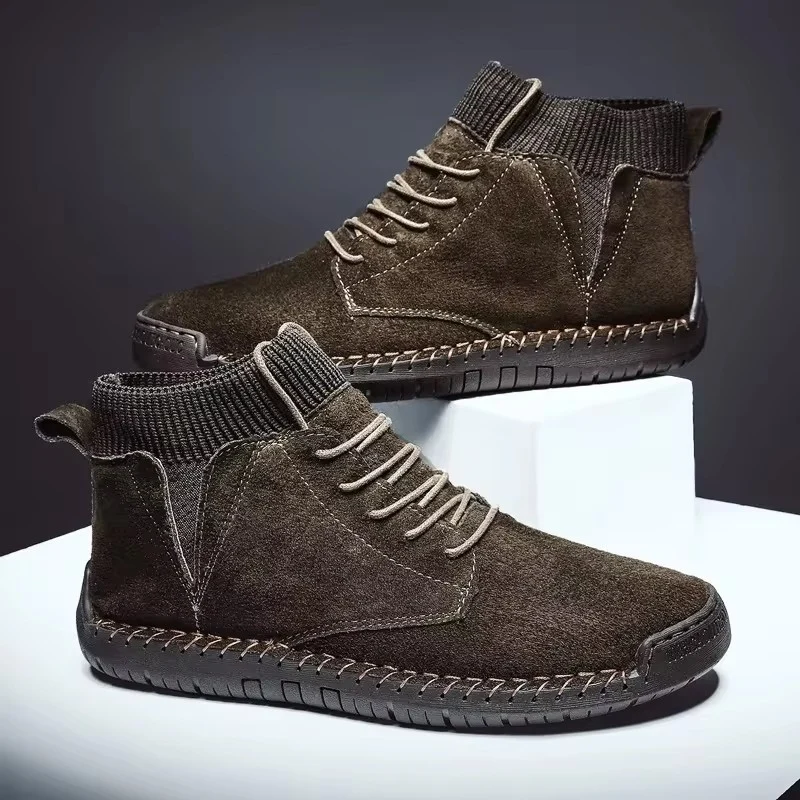Retro-Wildlederschuhe mit Ripp- und Stichmuster