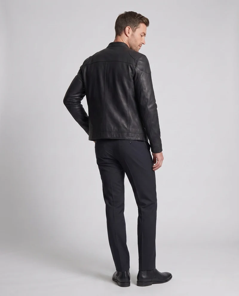 Herren maßgeschneiderte Kunstlederjacke im Biker Blouson Stil mit Stehkragen und Reißverschluss Nord Taschen