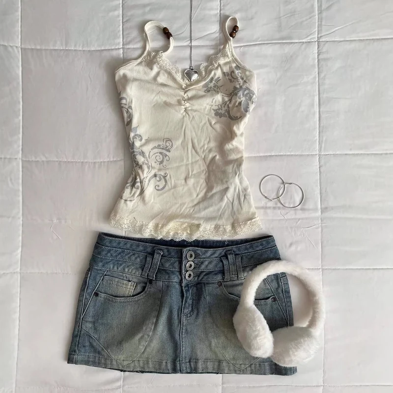 Damen Verspieltes Spaghetti-Träger Top mit Spitzendetails Nord Taschen