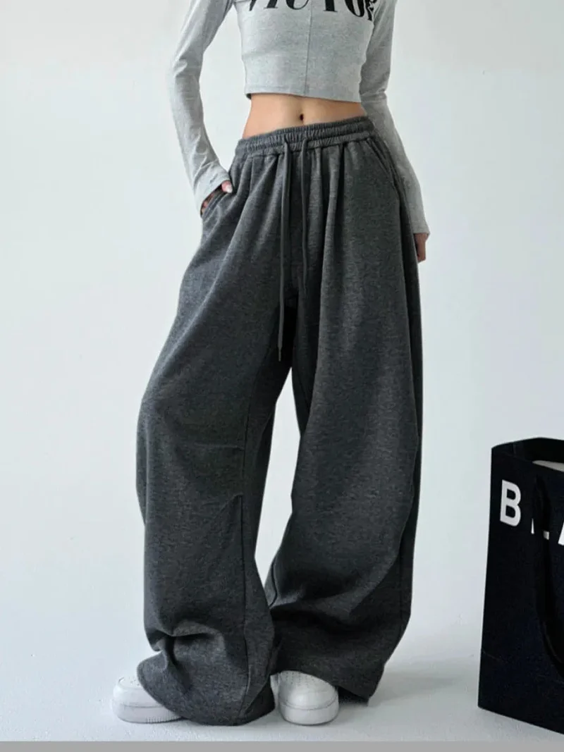 Damen Bequeme weite Jogginghose mit elastischem Bund und praktischen Taschen