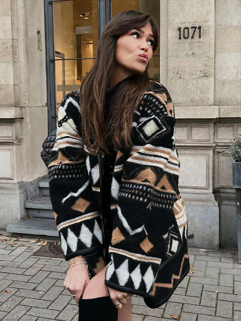 Modische Herbstjacke