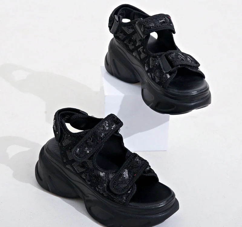 Damen Plateau-Sandalen mit verziertem Riemen und komfortabler Sohle Nord Taschen