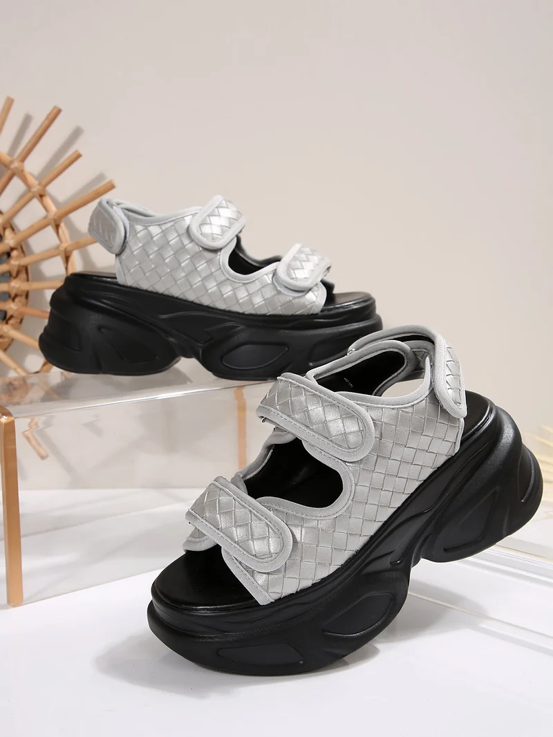 Damen Plateau-Sandalen mit verziertem Riemen und komfortabler Sohle Nord Taschen