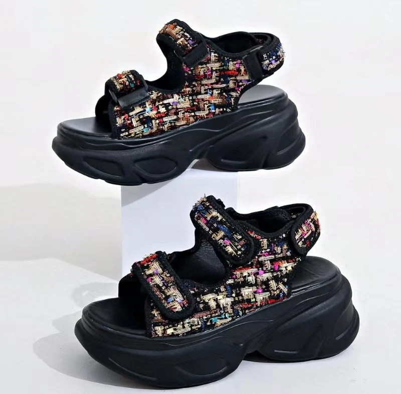 Damen Plateau-Sandalen mit verziertem Riemen und komfortabler Sohle Nord Taschen