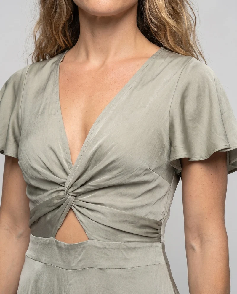 Damen elegantes Wickelkleid mit asymmetrischem Saum und femininen Ärmeln