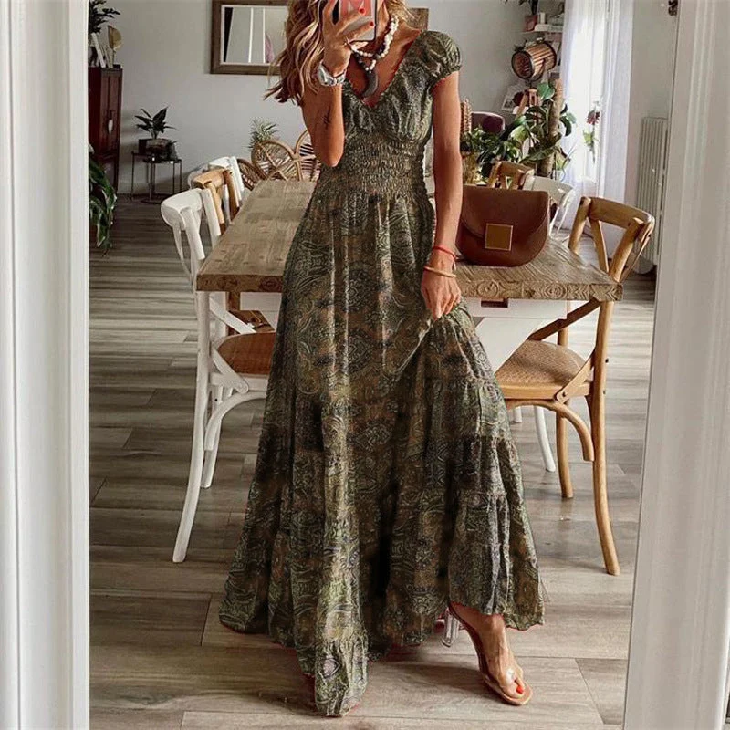 Damen Maxikleid mit tiefem V-Ausschnitt und femininem Muster