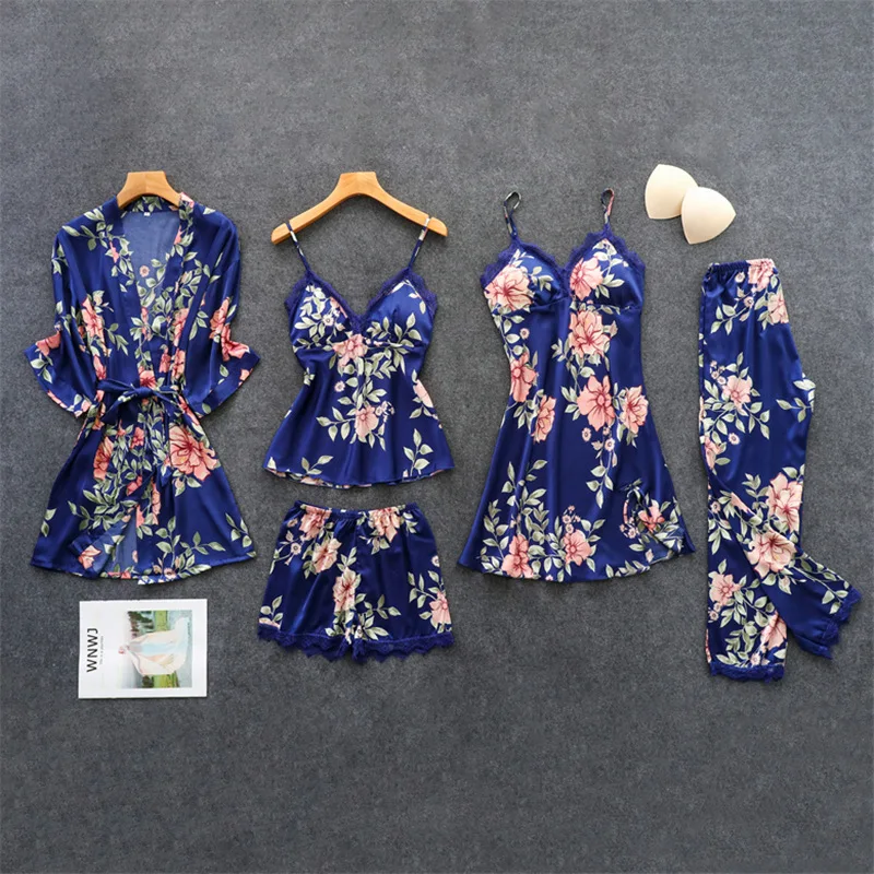 Luxuriöses Bettwäscheset aus Satin mit Blumenmuster