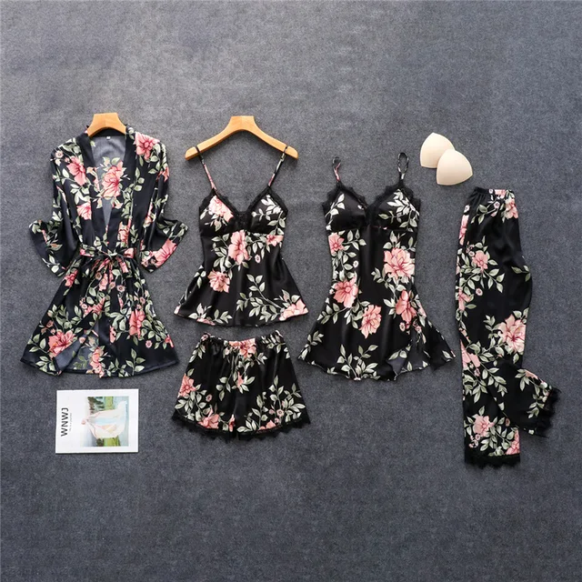 Luxuriöses Bettwäscheset aus Satin mit Blumenmuster
