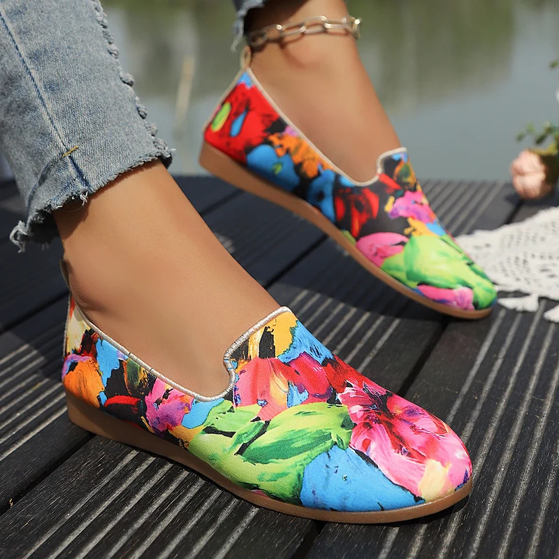 Damen Slip-On Mokassins mit buntem Pflanzenmuster Nord Taschen