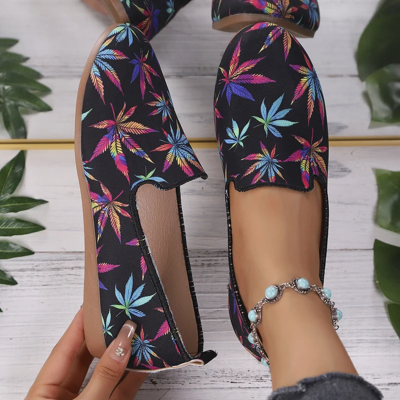 Damen Slip-On Mokassins mit buntem Pflanzenmuster Nord Taschen