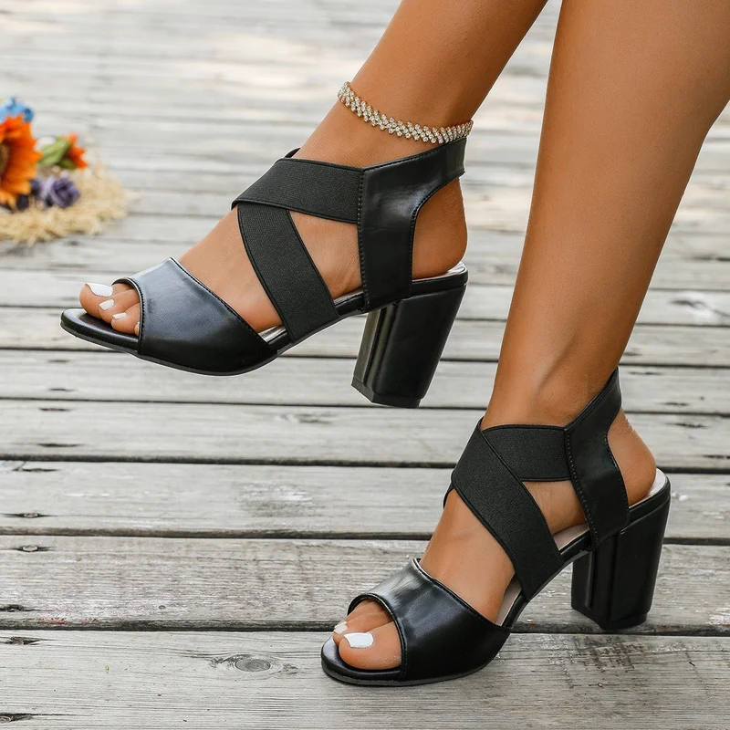 Damen Blockabsatz Sandalen mit elegantem Riemendesign Nord Taschen