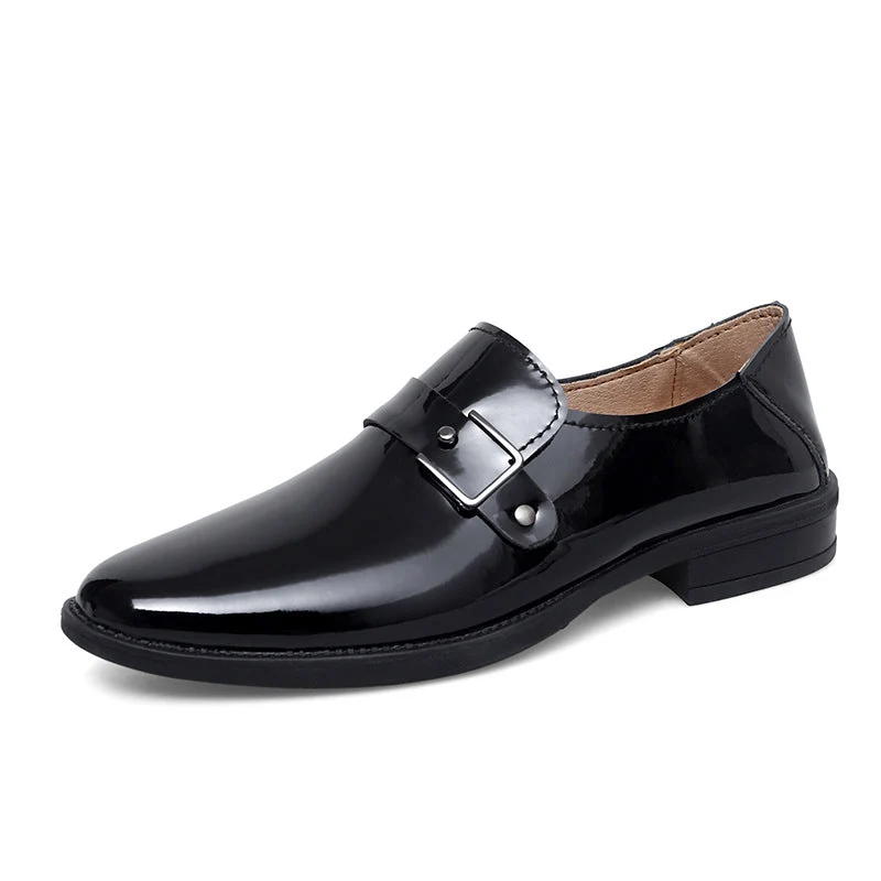 Herren eleganter Leder Slipper mit dekorativem Riemen