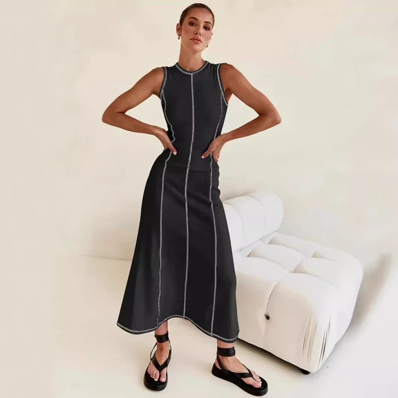 Damen Elegantes Maxikleid mit subtilen Nähdetails
