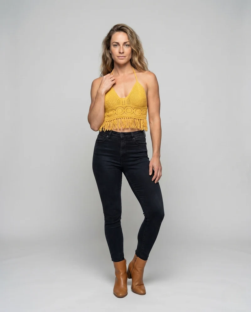 Damen gehäkeltes Bikini-Oberteil mit fransigen Details und verstellbaren Trägern