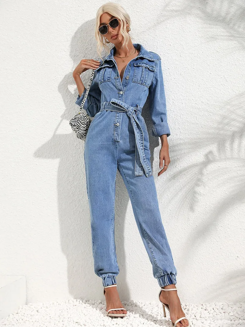 Denim Overall Knopfront Klappentaschen Passender Gürtel Gekrempelte Ärmel