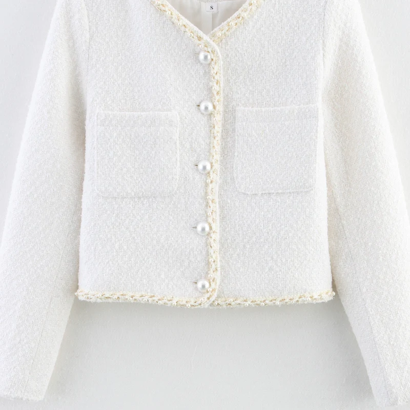 Damen modische Bouclé-Jacke mit eleganten Taschen und perlverzierten Knöpfen
