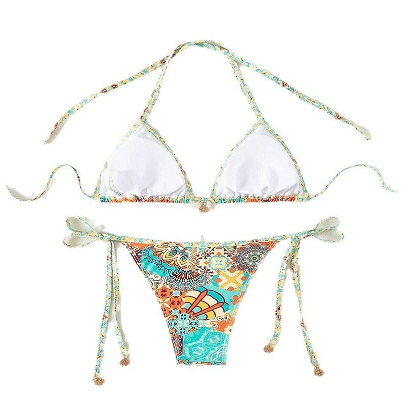 Damen Triangel-Bikini mit verspieltem Design und verstellbaren Bändern Nord Taschen