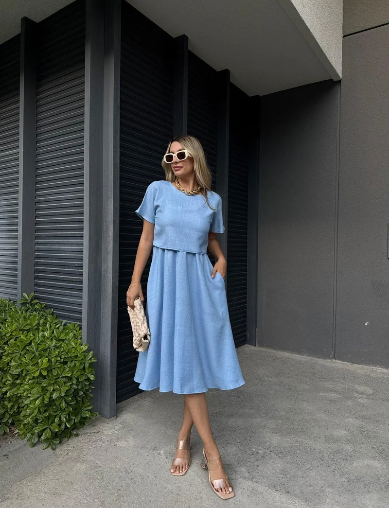 Damen Midi-Kleid mit weitem Schnitt und praktischen Taschen Nord Taschen