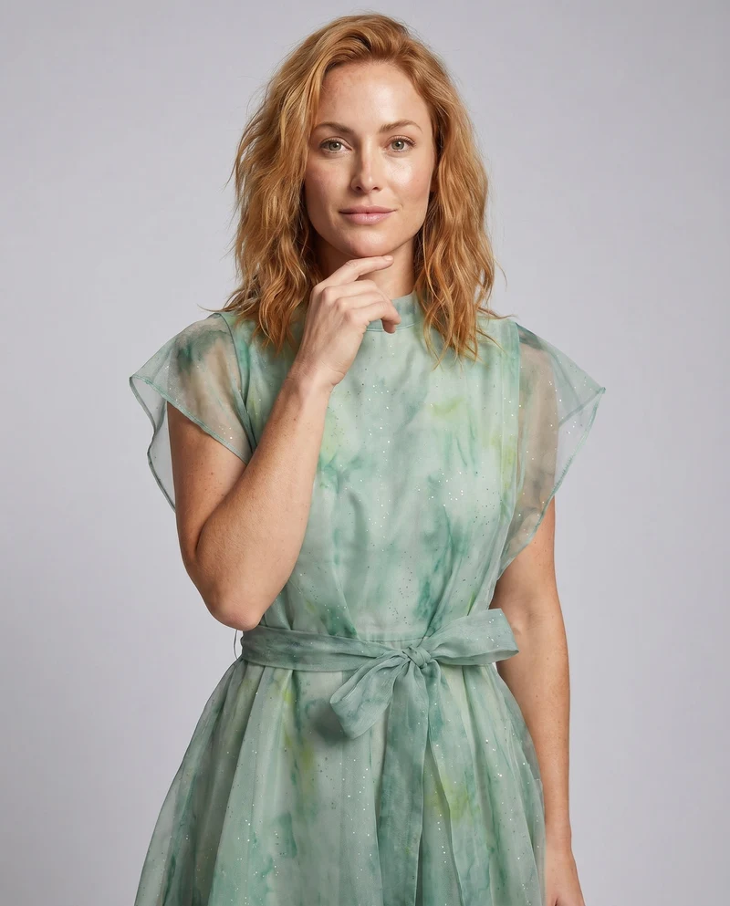 Damen Elegantes Midikleid aus transparentem Chiffon mit filigranen Details