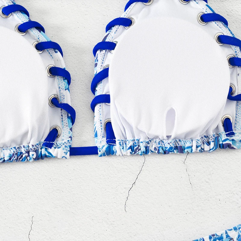 Damen Triangel-Bikini mit verspieltem Schnürdesign Nord Taschen