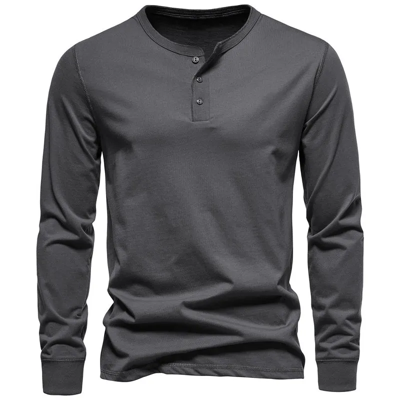 Herren Langärmliges Henley‑Shirt aus Baumwollmix mit dreifacher Knopfleiste und schmaler Silhouette Nord Taschen